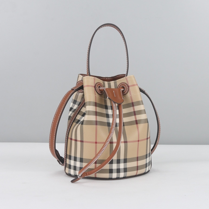 Bv*b*rry bucket bags